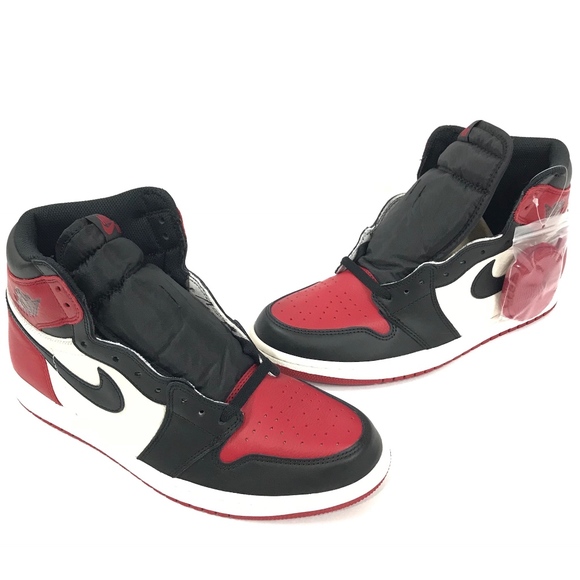 2018 Auth Nike Air Jordan 1 Retro High OG Bred Toe NWT 2018 Auth Nike Air Jordan 1 Retro High OG Bred Toe NWT